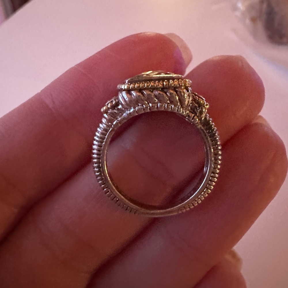 Judith Ripka Canary Crystal SS Ring - Picture 3 of 8